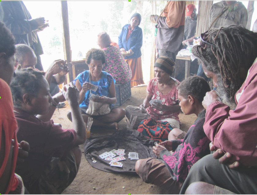 Card players in Simbu Province